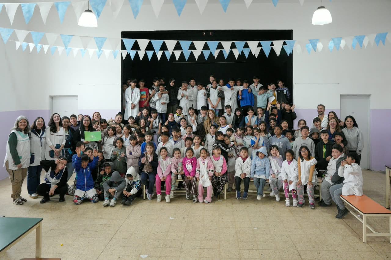 El Municipio entregó subsidios a escuelas públicas de Avellaneda - imagen de origen