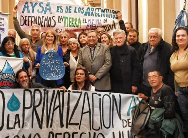 Lomas: ofrecen patrocinio legal a vecinos que sufran cortes por falta de pago - imagen de origen