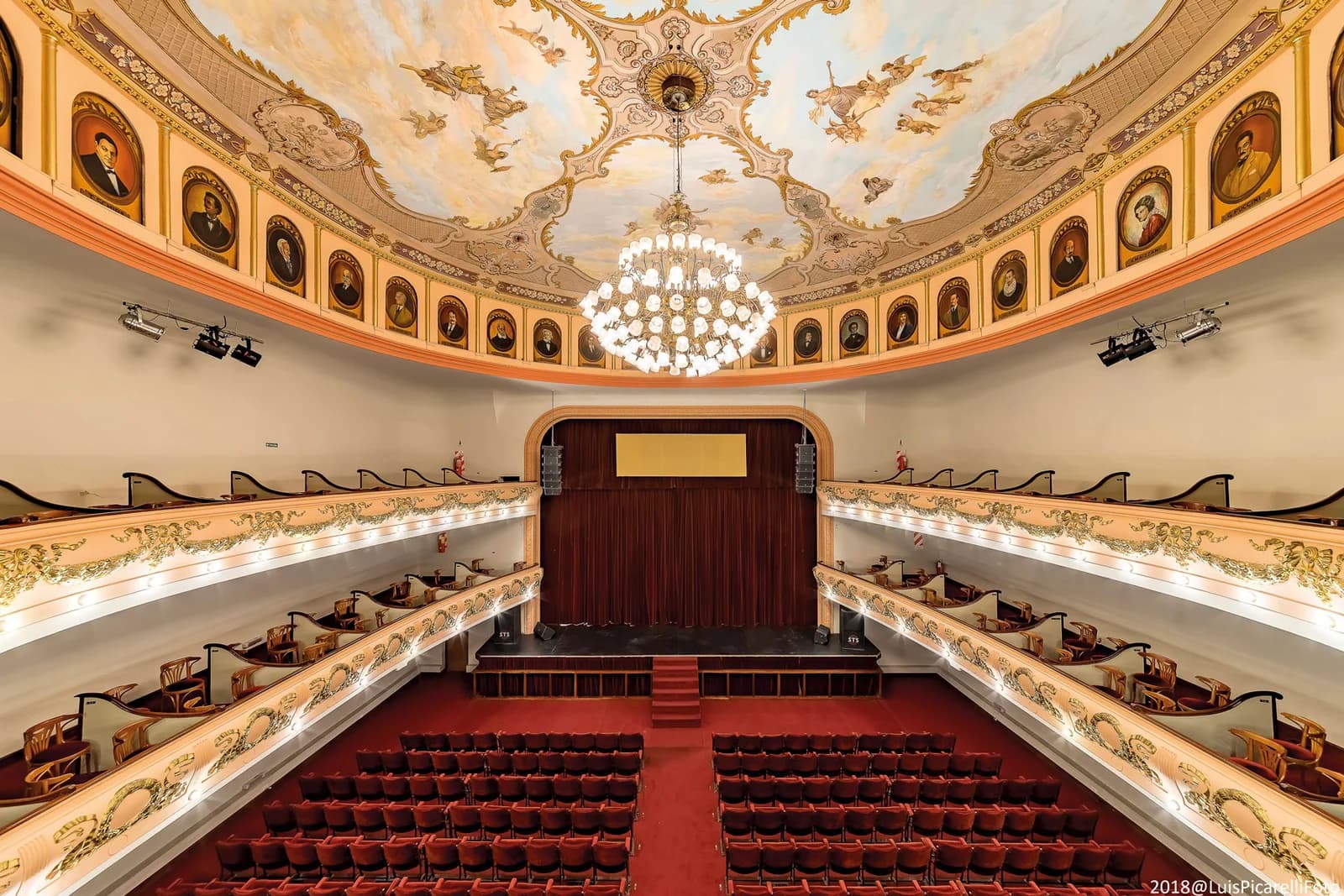 El Teatro Roma de Avellaneda celebra sus 122 años y abre sus puertas con visitas guiadas para la comunidad - imagen de origen