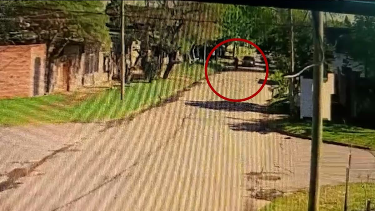 Temperley: atropelló a un amigo con su auto tras una pelea y escapó - imagen de origen
