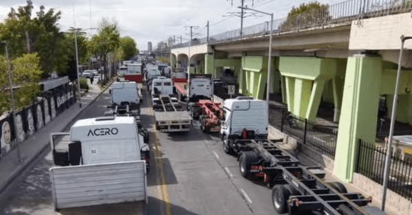 Transportistas reclaman por multas «confiscatorias»: «La ley tiene que cumplirse de los dos lados» - imagen de origen