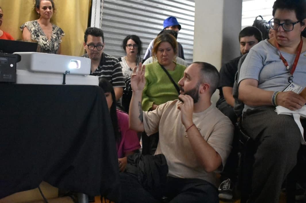 Escenario Abierto vuelve a Lomas con música, cine, poesía y una feria de emprendedores - imagen de origen