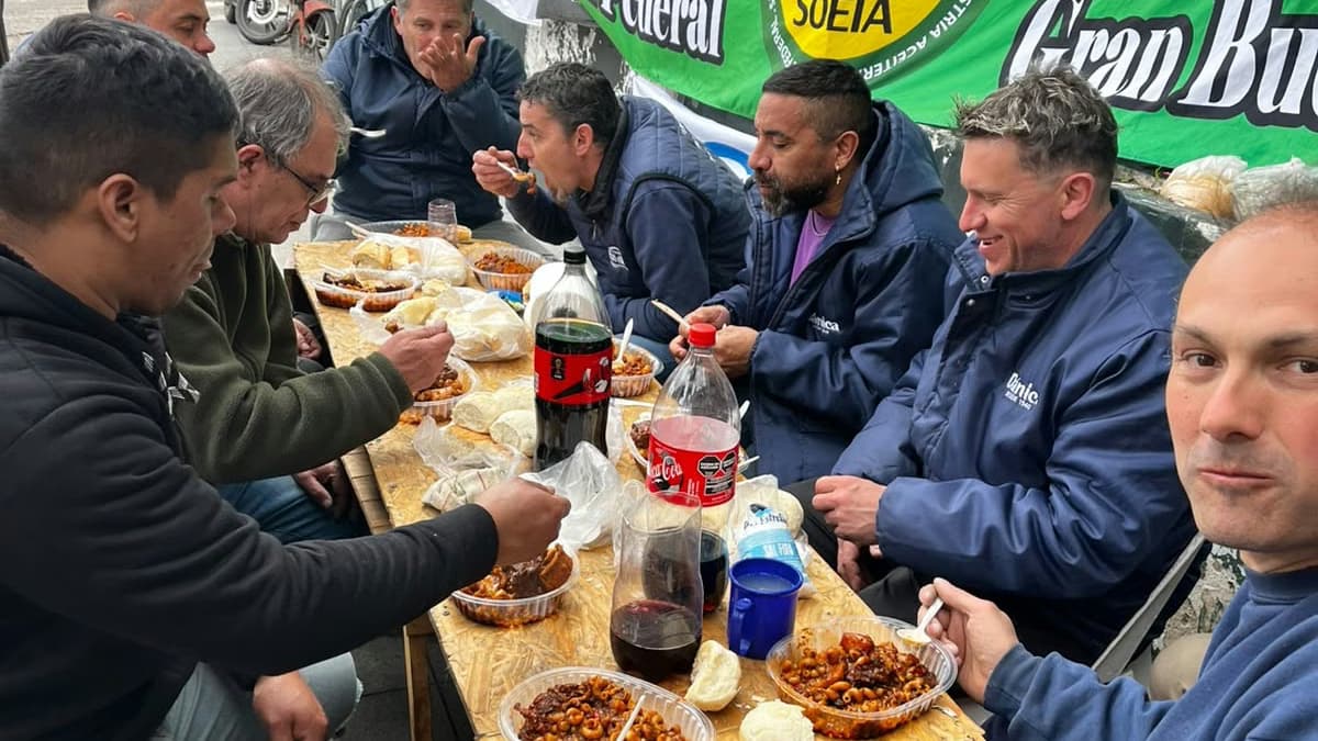 Crítica situación en la fábrica Dánica de Llavallol: sigue el acampe para resistir los puestos - imagen de origen