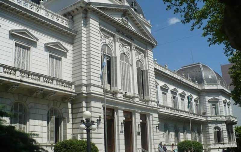 La Corte bonaerense reclamó a Kicillof y a la Legislatura la designación urgente de jueces - imagen de origen