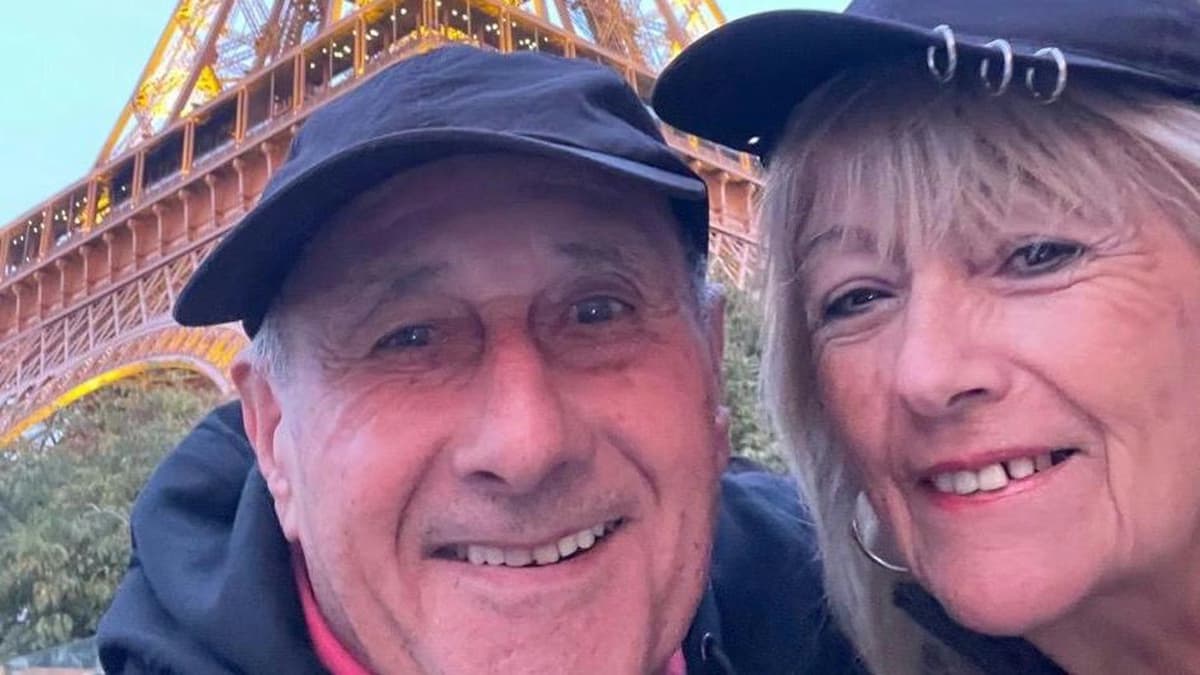 La historia de amor de Hilda y Pedro, a los 80, entre Lomas y Valencia: "Nos casamos simbólicamente" - imagen de origen