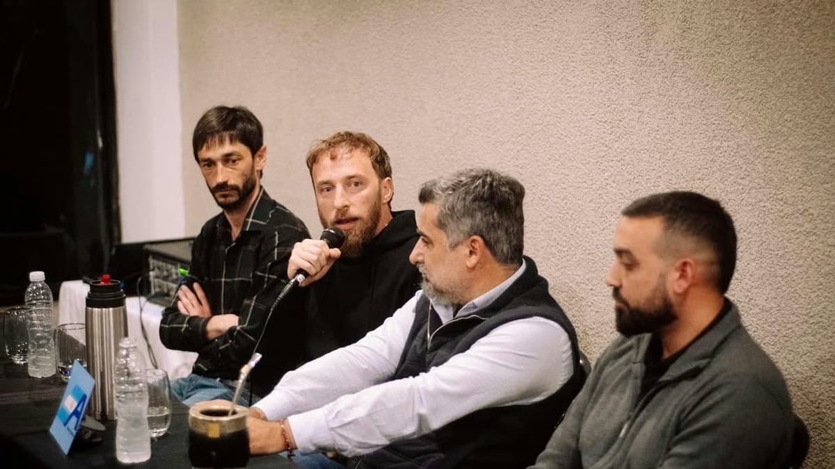 Federico Otermín acompañó la apertura del espacio "Nueva Argentina" junto al rector de la UNLZ - imagen de origen