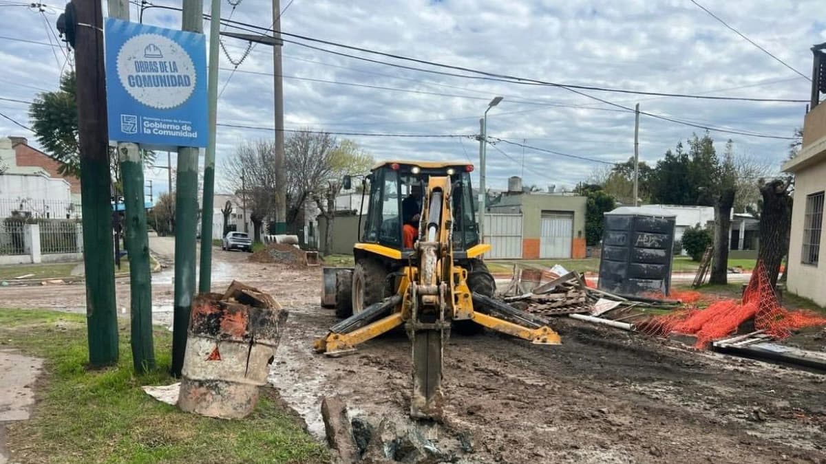 Lomas de Zamora: completaron obras de desagües pluviales en calles de Llavallol - imagen de origen