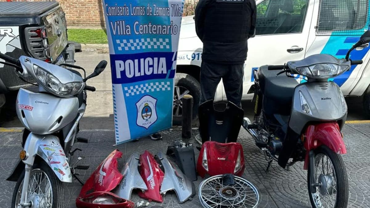 Lomas: detuvieron a dos jóvenes acusados del robo de una moto en Camino Negro - imagen de origen