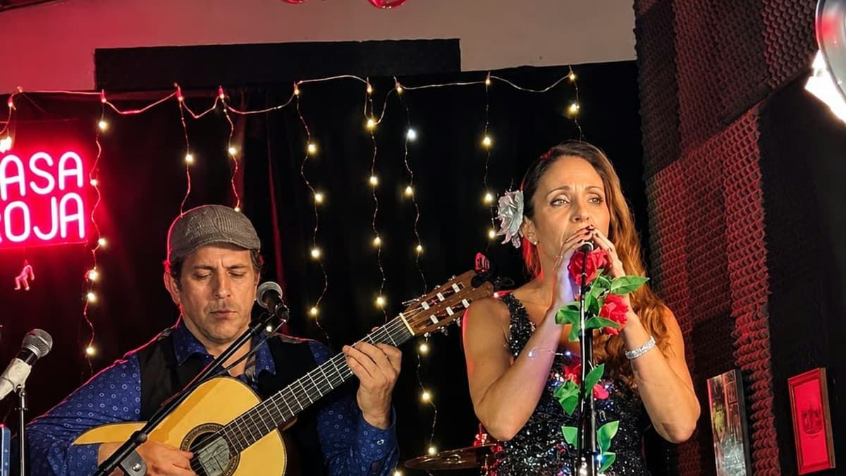 Lomas: se hizo cantante para transitar la pérdida de su hermana y creó un potente proyecto musical - imagen de origen