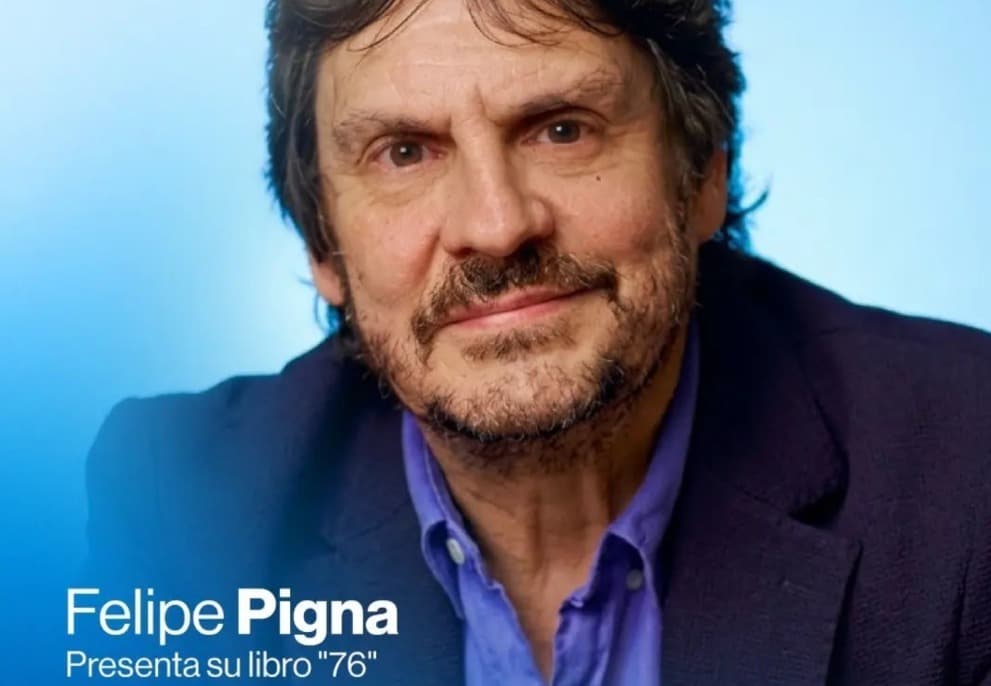 Felipe Pigna, Victor Hugo y Alconada Mon, este jueves, en la Feria del Libro de Brown - imagen de origen