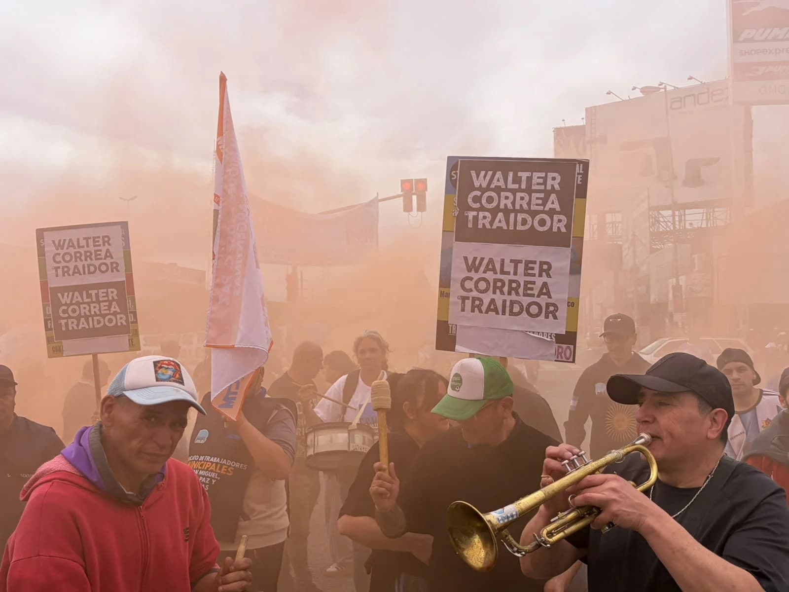 Conflicto municipales bonaerenses: Fesimubo cortó la Panamericana en Tigre en reclamo de mejoras salariales y críticas al ministro Correa - imagen de origen